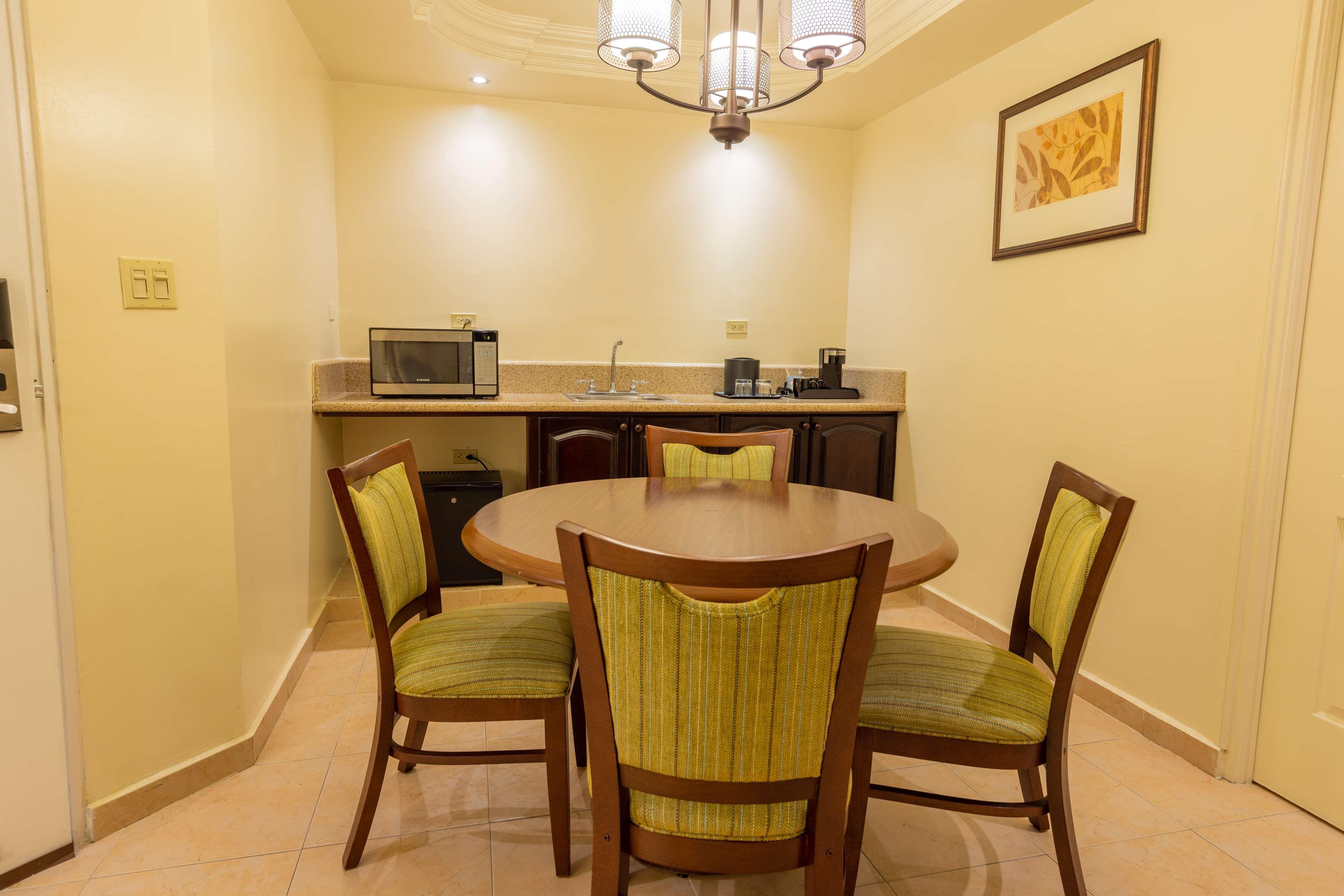 Best Western El Dorado Panama Hotel Exterior photo